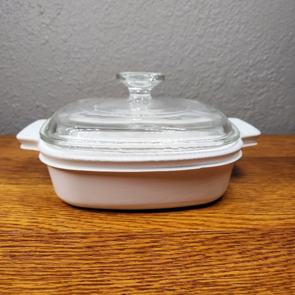 Corningware Covered Casserole A-1-B with 2 lids
